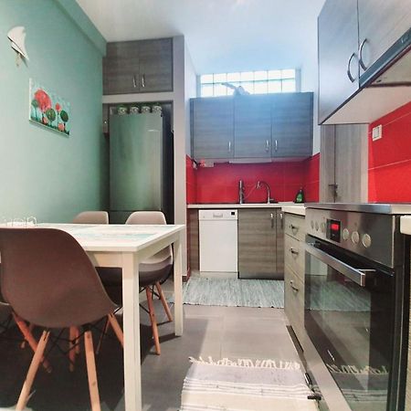 Ilias' Cosy And Relaxing Apartment Athens Ngoại thất bức ảnh