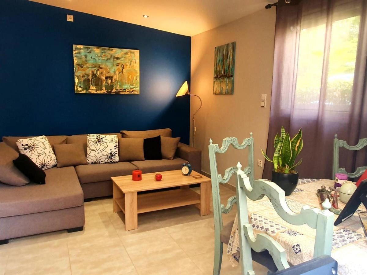 Ilias' Cosy And Relaxing Apartment Athens Ngoại thất bức ảnh