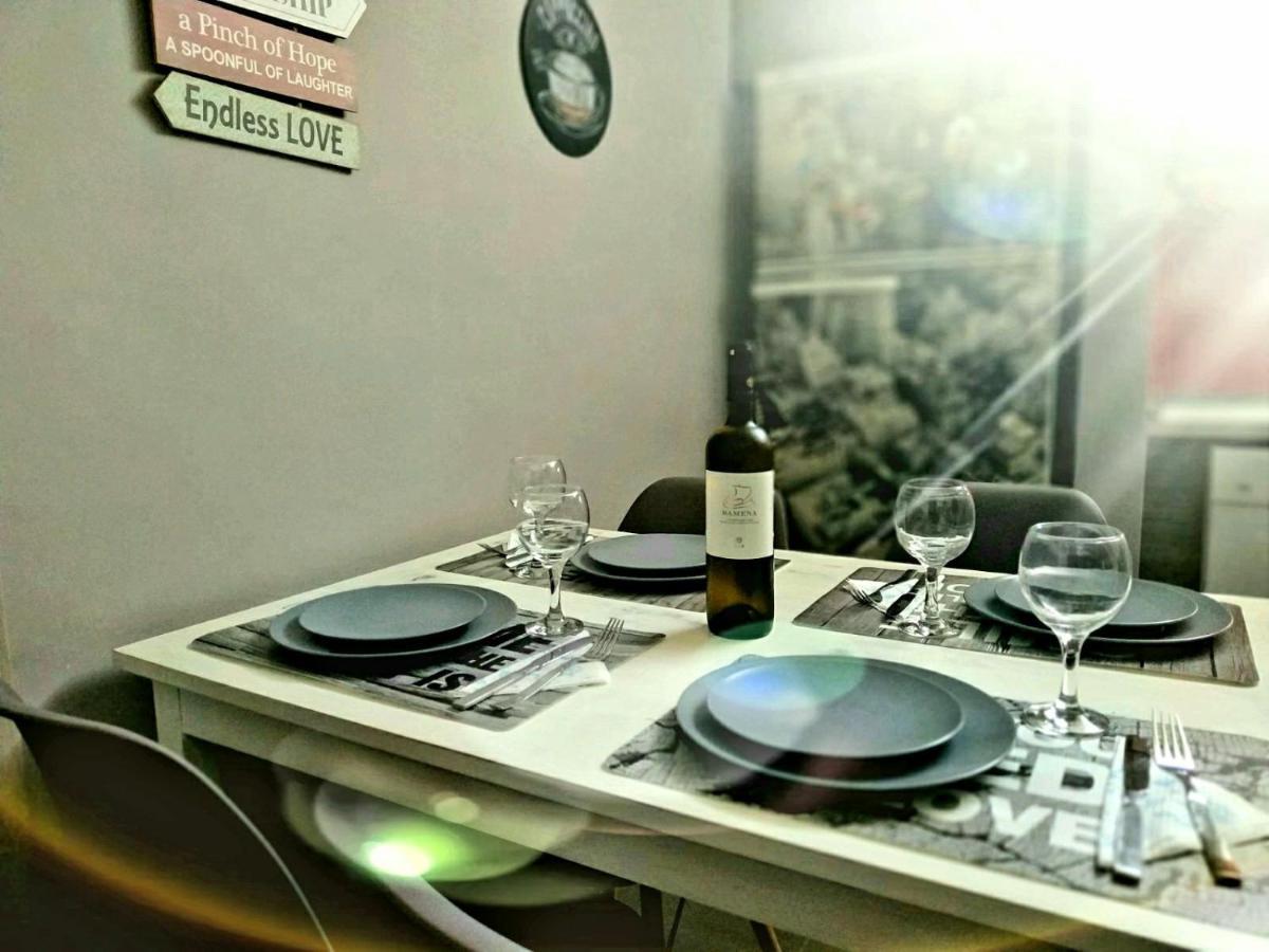 Ilias' Cosy And Relaxing Apartment Athens Ngoại thất bức ảnh