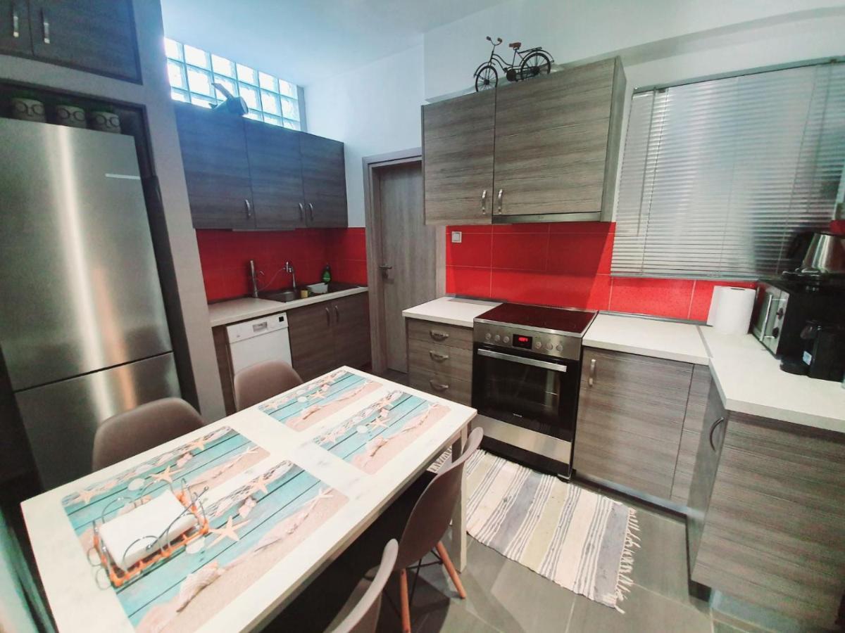 Ilias' Cosy And Relaxing Apartment Athens Ngoại thất bức ảnh
