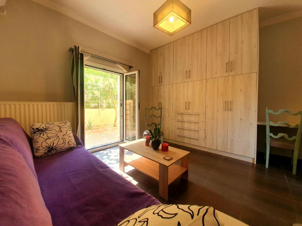 Ilias' Cosy And Relaxing Apartment Athens Ngoại thất bức ảnh